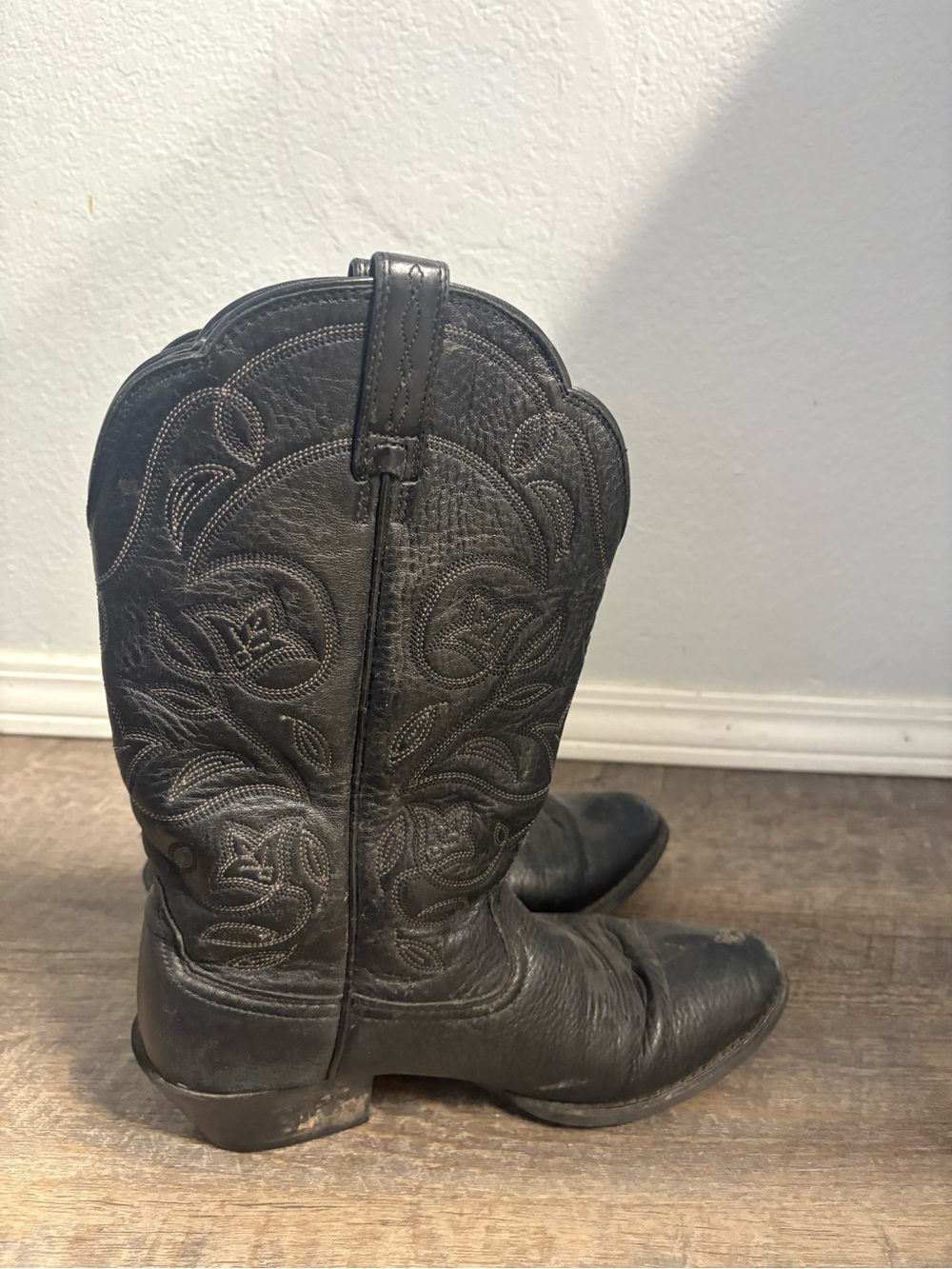Ariat Black Embroidered Western Cowgirl Boots